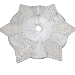 Infingo Christmas Tree Skirt Criss/Cross silver Ã¸ 1,40 cm