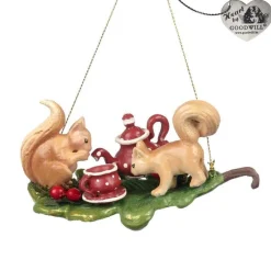 Goodwill Belgium B 93162 Woodland Squirrel on leaf 2 Assorted Ornaments
